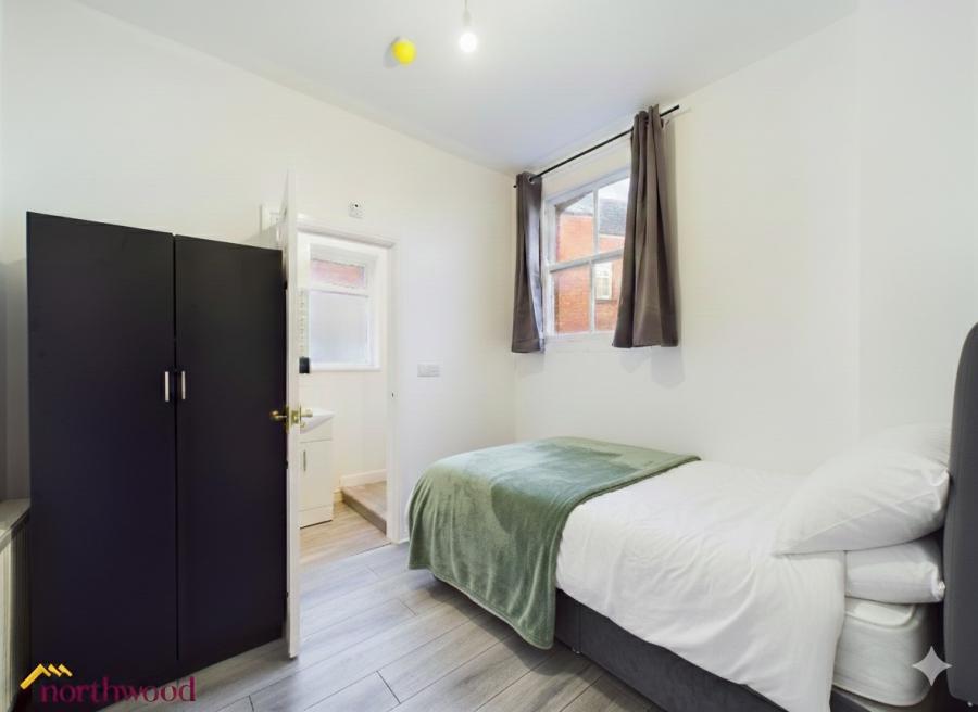 Room High Street in Cherwell District