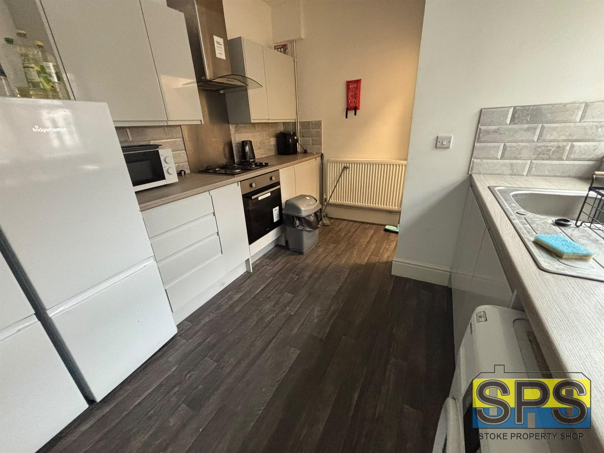 Room Egerton Street in Stoke-on-Trent