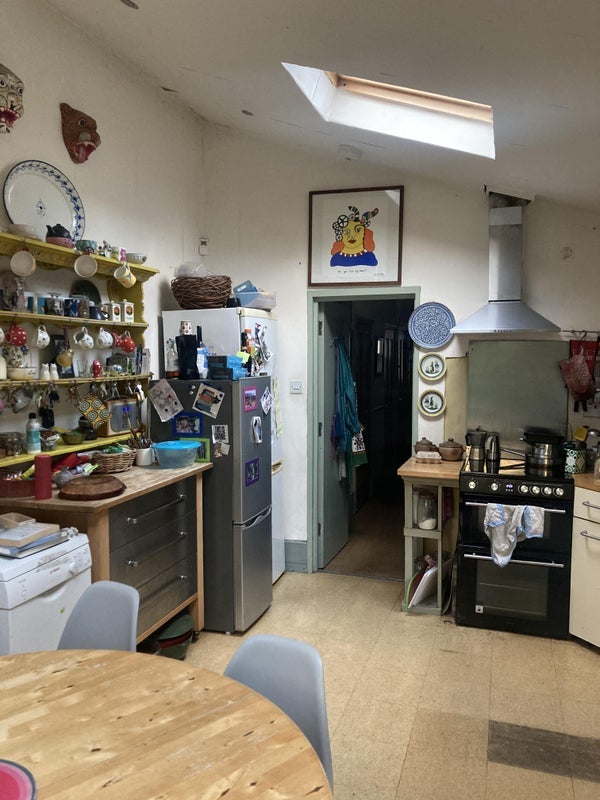 Room St Mary's Road in Greater London