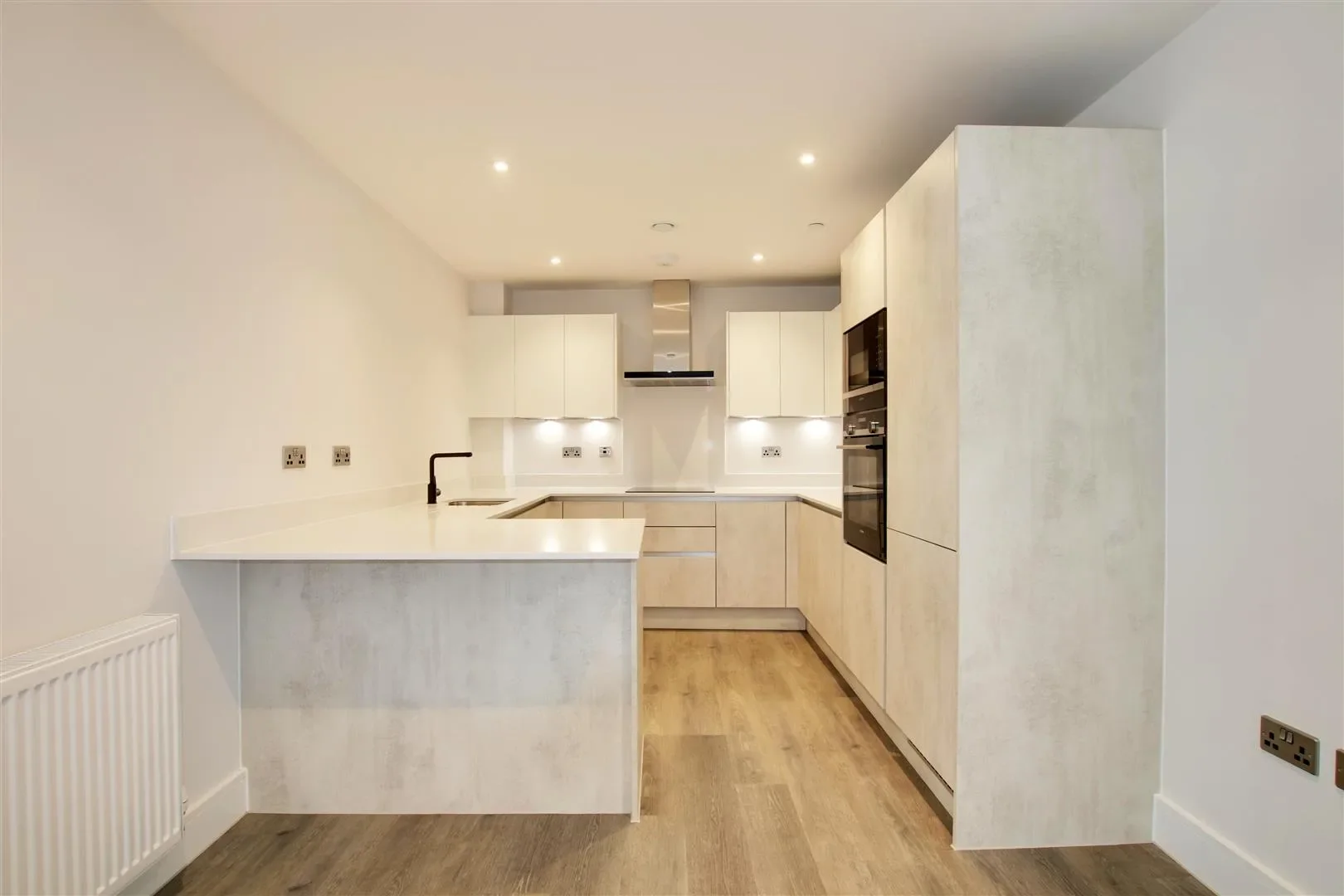 Flat Bircherley Green in East Hertfordshire