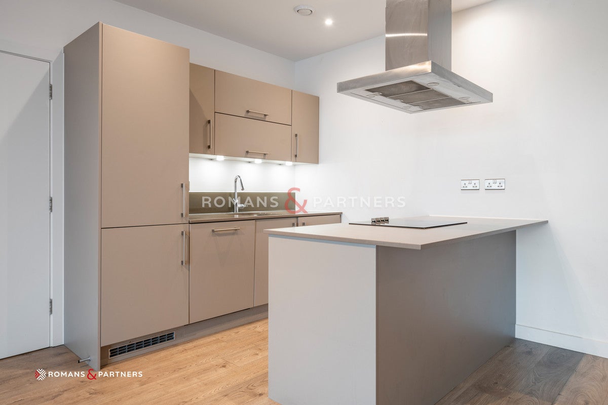 Flat Verney Road in Greater London