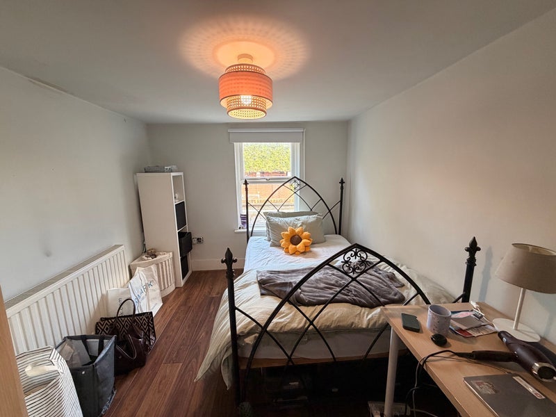 Room St. John's Terrace in Greater London