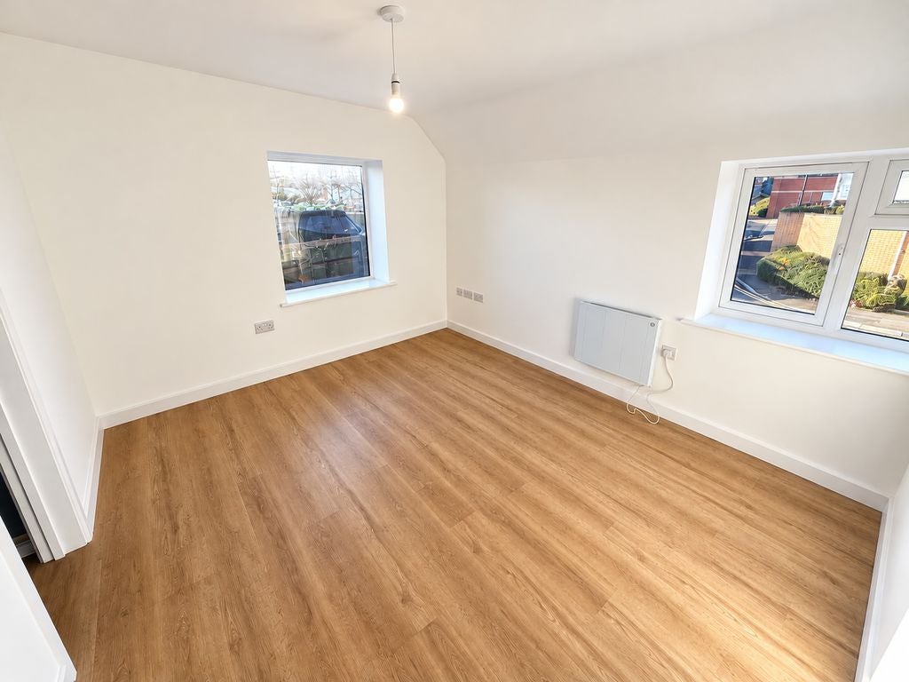 Flat London Road in South Kesteven