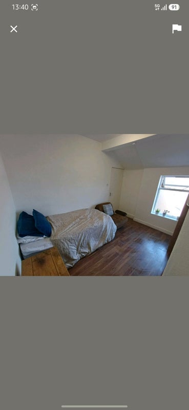 Room Smithdown Road in Liverpool