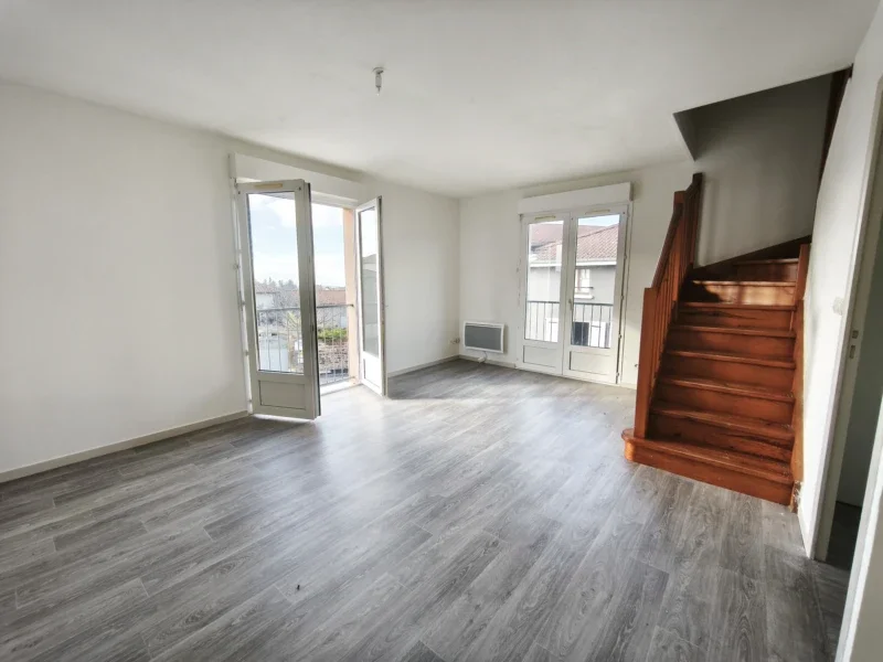 Appartement Route de Lagresle à Bourg-de-Thizy