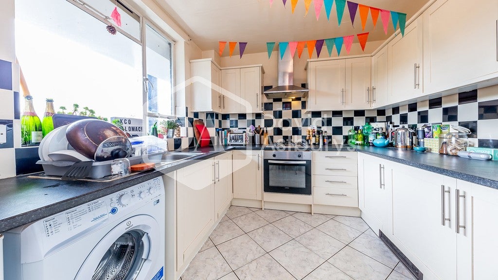 Flat Great Percy Street in Greater London