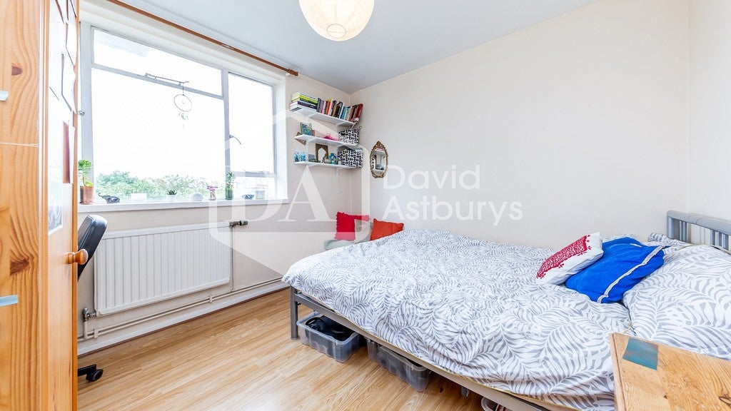 Flat Great Percy Street in Greater London