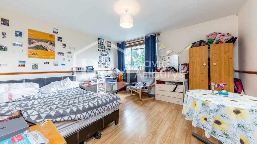 Flat Great Percy Street in Greater London