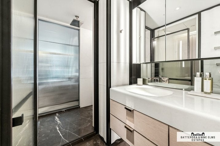 Flat Hanover Square in City of Westminster