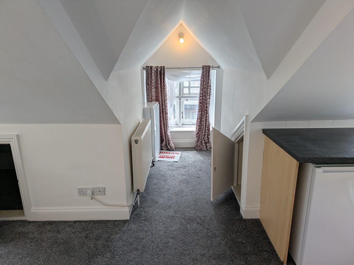 Flat Brondesbury Villas in Greater London