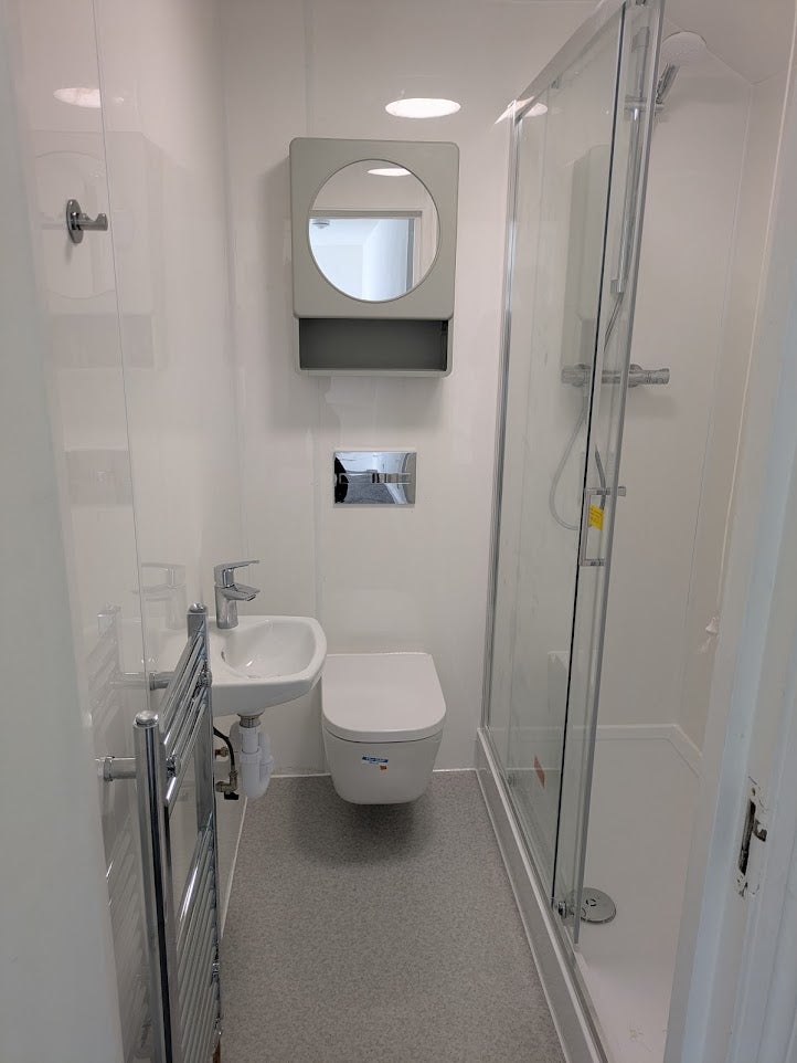 Flat Brondesbury Villas in Greater London
