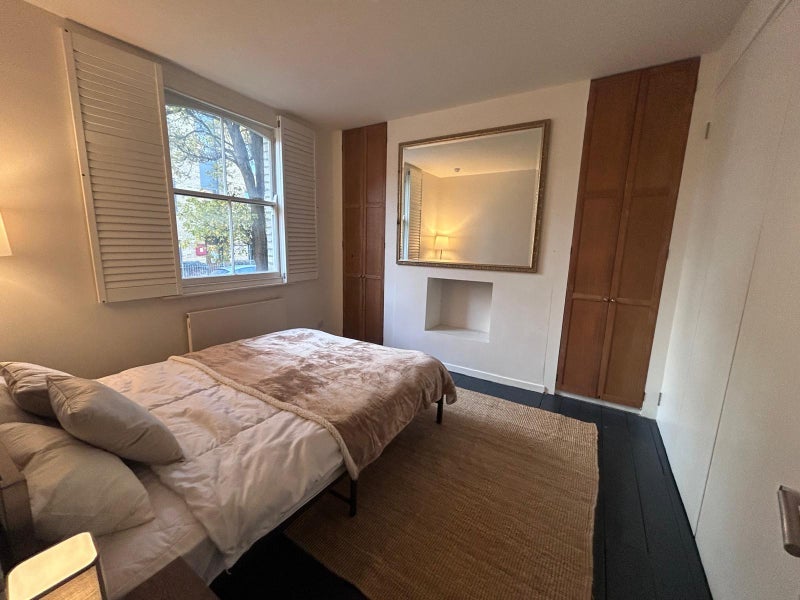 Room Gifford Street in Greater London