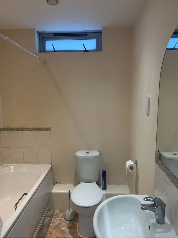 Room Gerry Raffles Square in Greater London