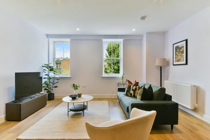 Flat Manor Place in Greater London