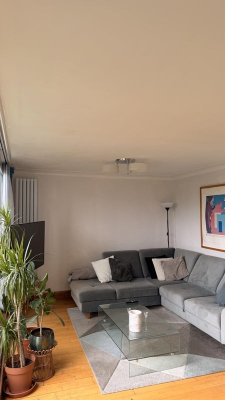 Room Cable Street in Greater London