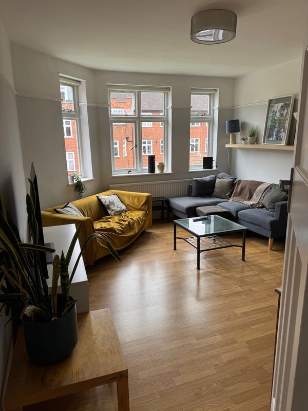 Room Haslemere Road in Greater London