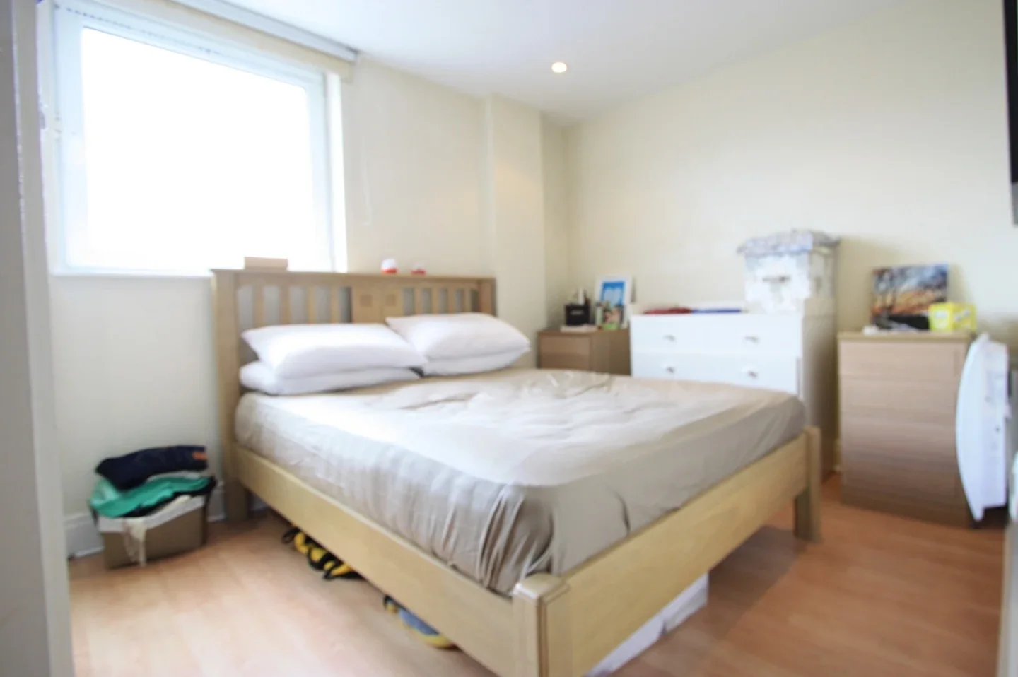 Flat Finchley Road in Greater London