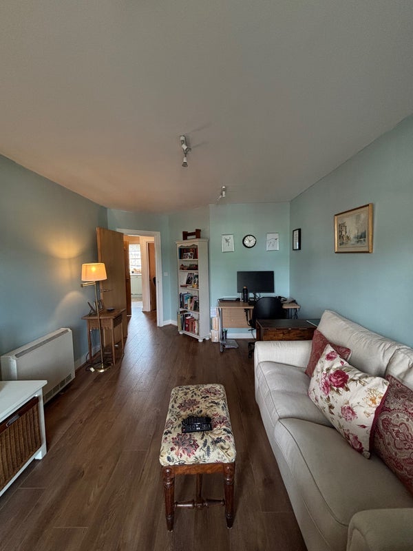 Flat Fiddlers Wood Lane in Bradley Stoke