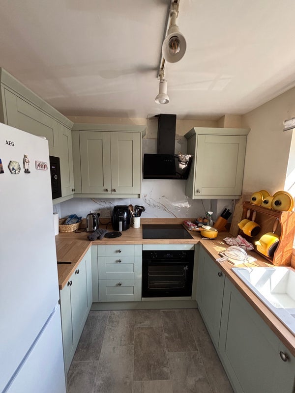 Flat Fiddlers Wood Lane in Bradley Stoke