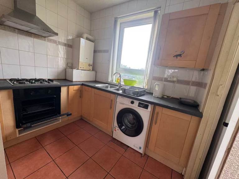 Flat Slateford Road in City of Edinburgh
