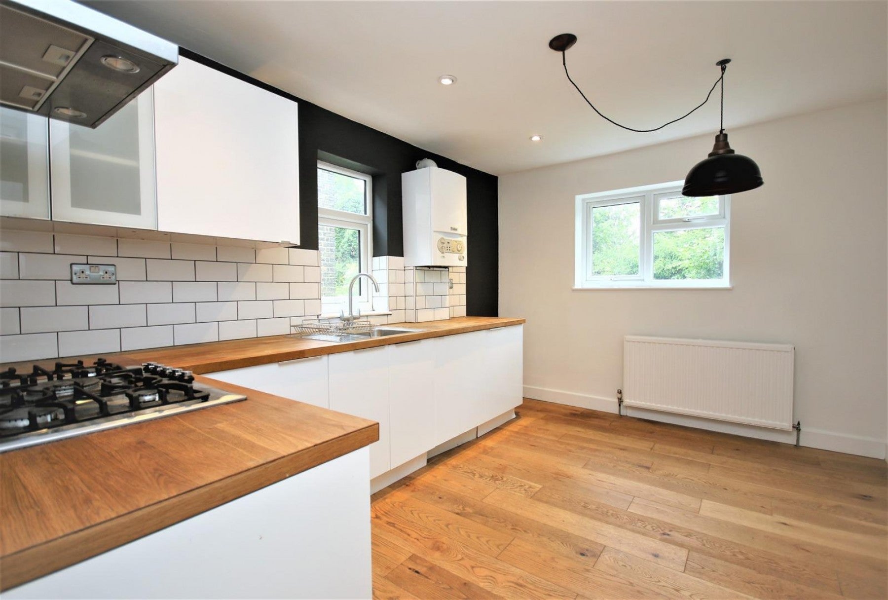 Flat Mabley Street in Greater London