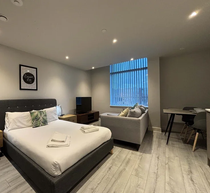 Flat Wokingham Road in Bracknell