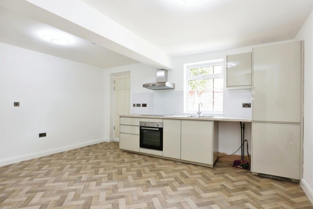 Flat Boughton Road in Rugby