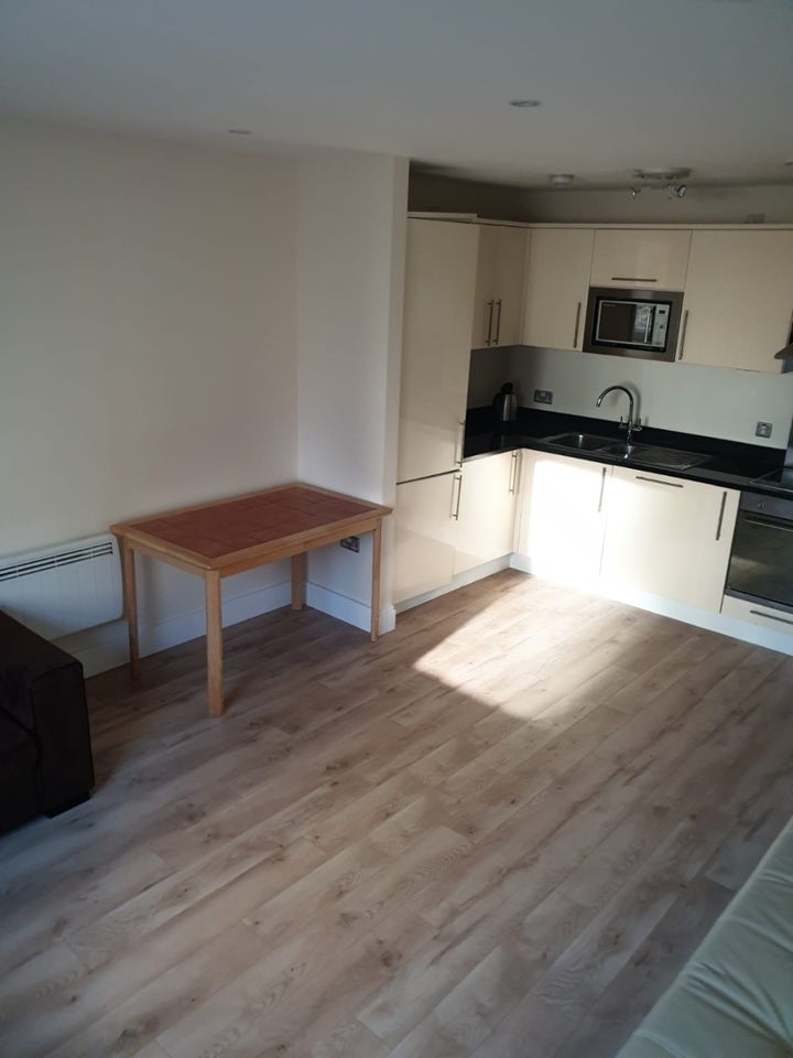 Flat Prestons Road in Greater London