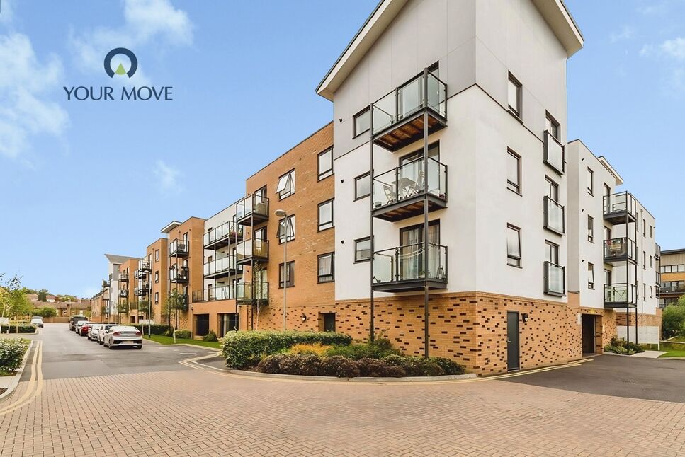 Flat Fourier Grove in Dartford