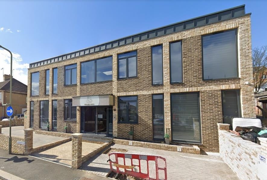Flat Lancaster Road in Greater London