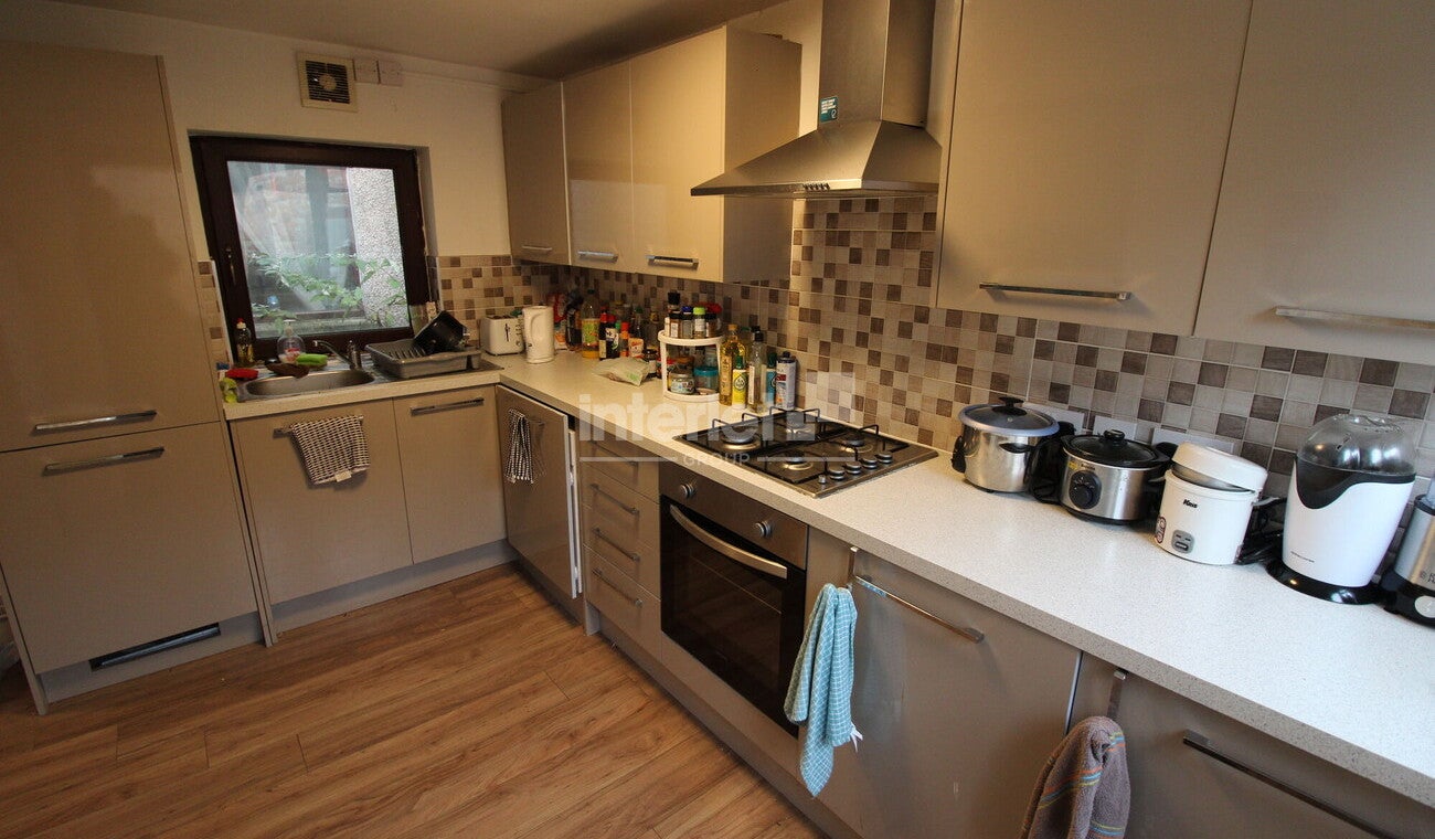 Flat Coburn Street in Cardiff