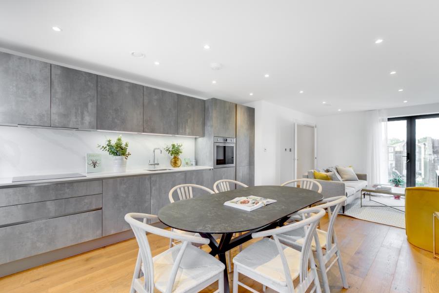 Flat Marquis Road in Greater London