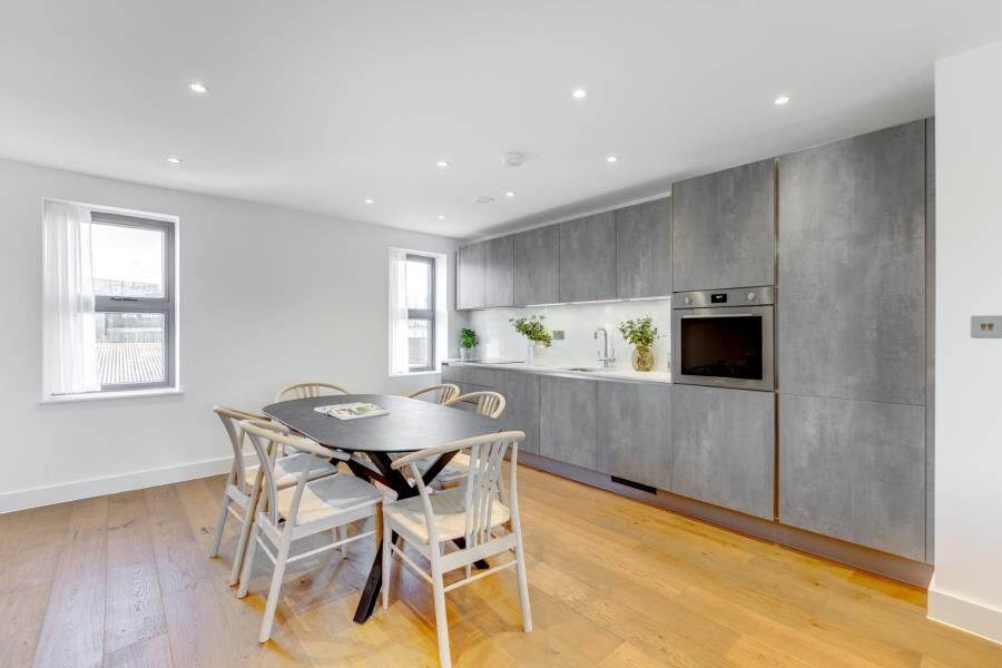 Flat Marquis Road in Greater London