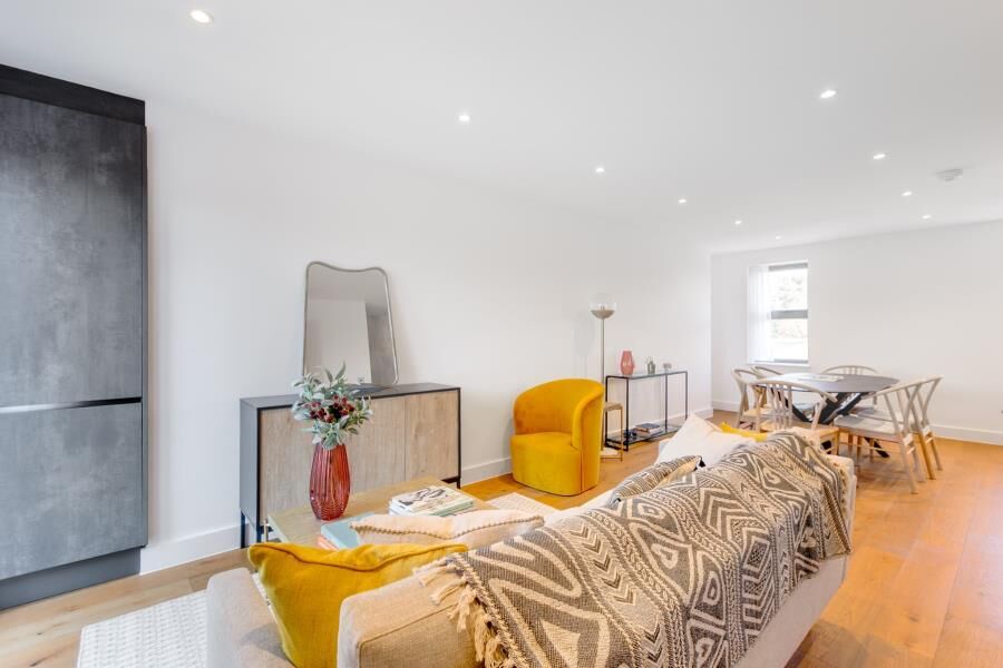 Flat Marquis Road in Greater London