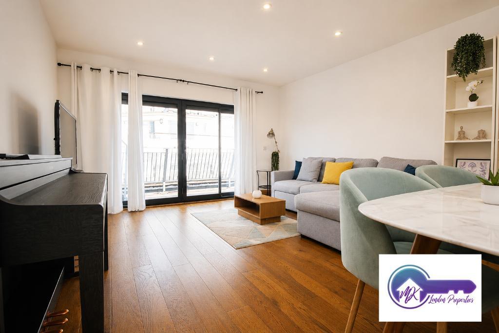 Flat Ironmonger Row in Greater London