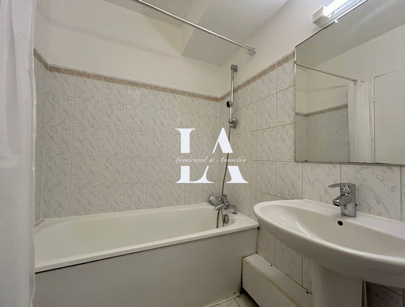 Appartement Rue de Meaux à Paris