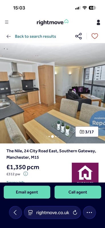 Room City Road East in Manchester