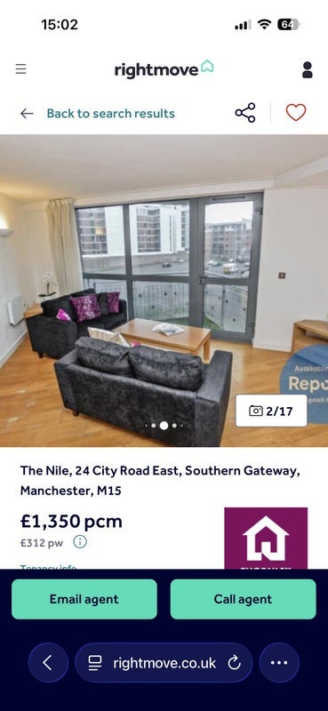 Room City Road East in Manchester