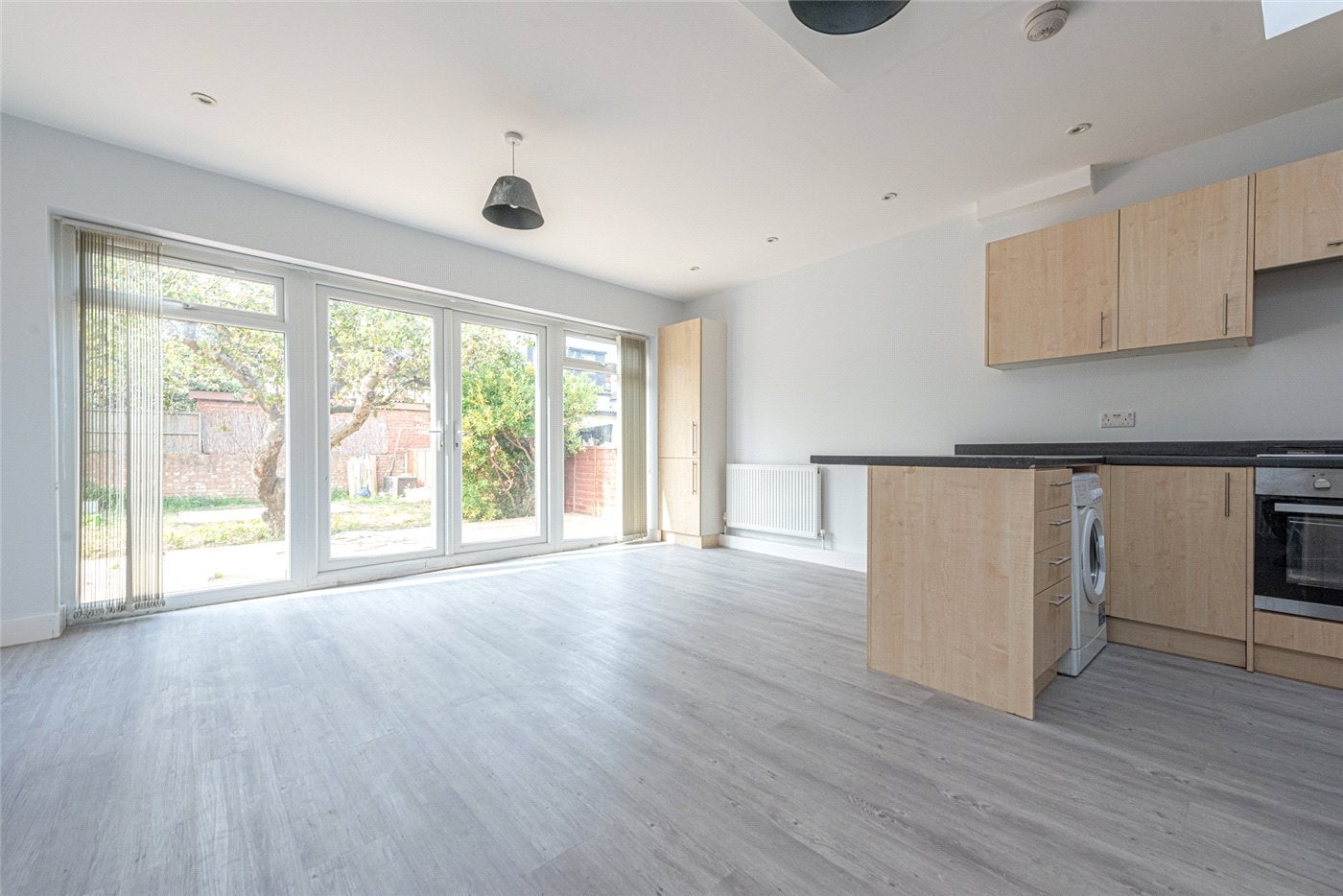 House Dewsbury Road in Greater London