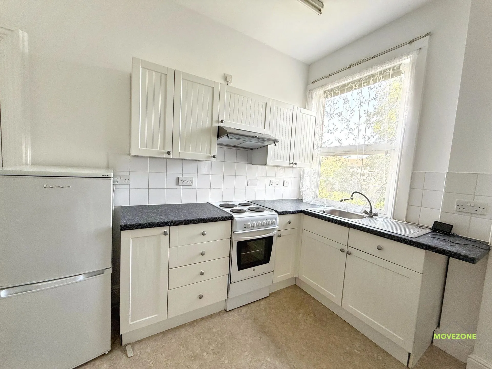 Room Highland Road in Greater London
