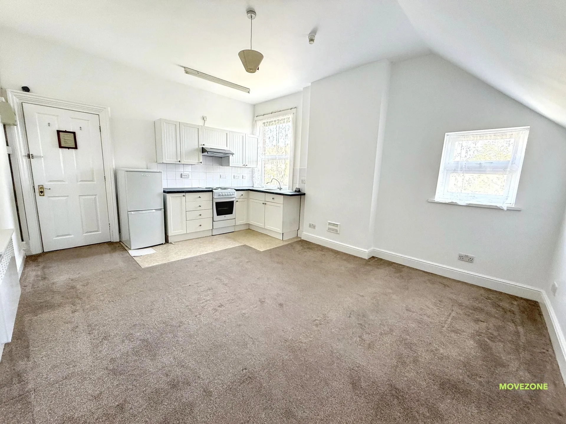 Room Highland Road in Greater London