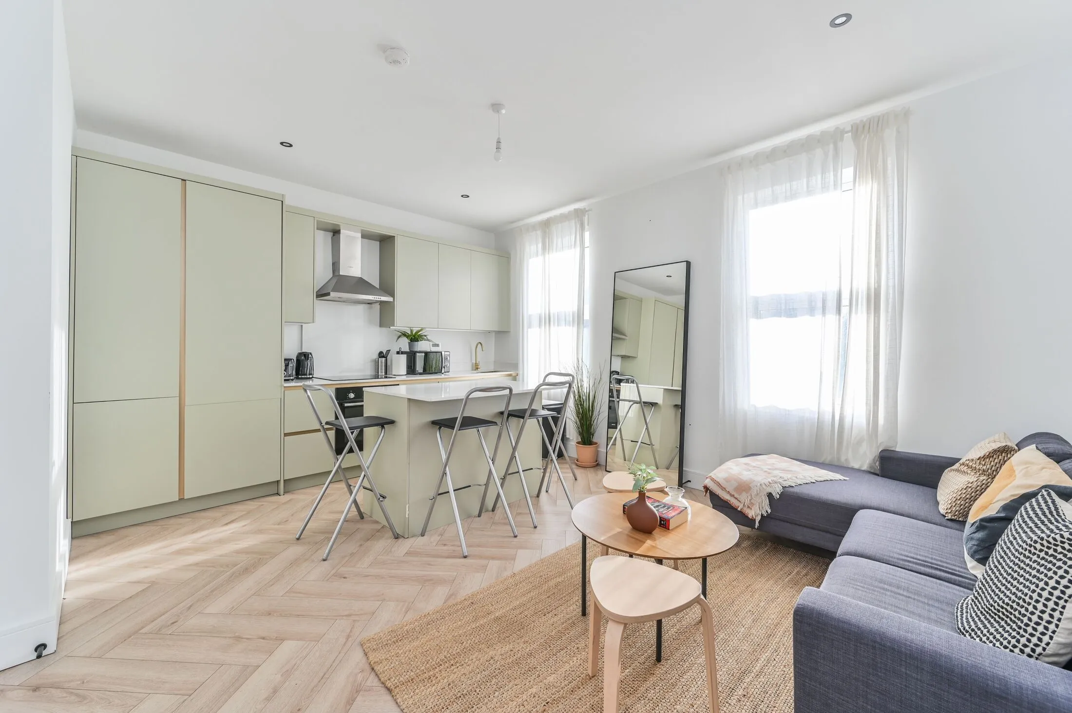 Flat York Road in Greater London