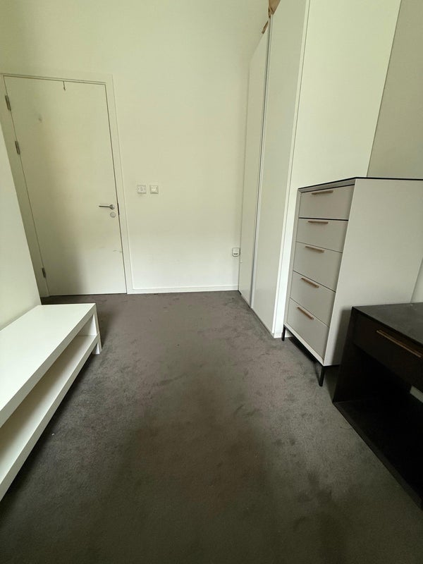 Room Honour Lea Avenue in Greater London