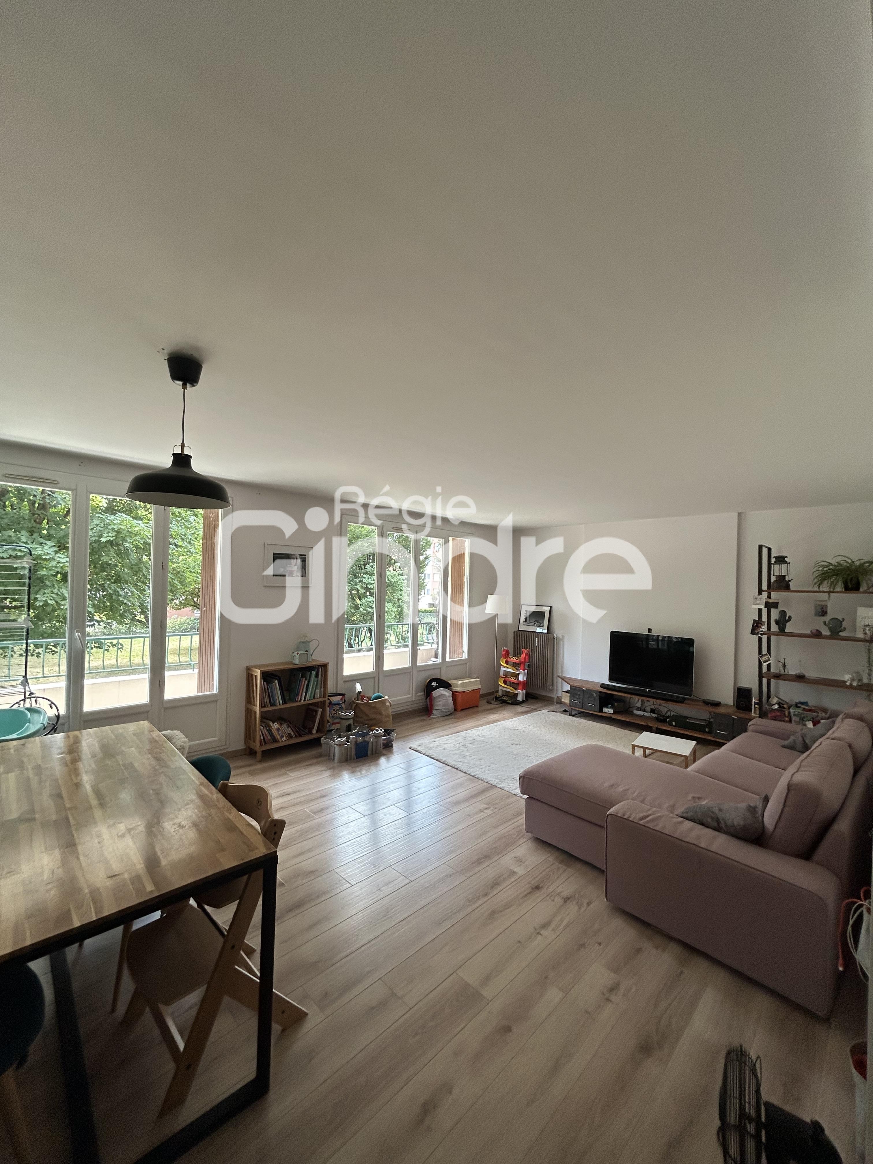 Flat Rue Coste in Caluire-et-Cuire