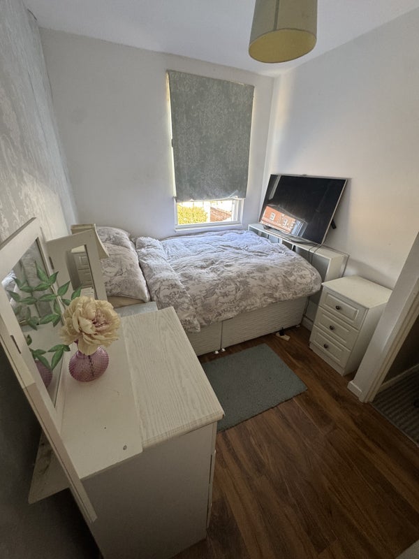 Room Berridge Road in Greater London