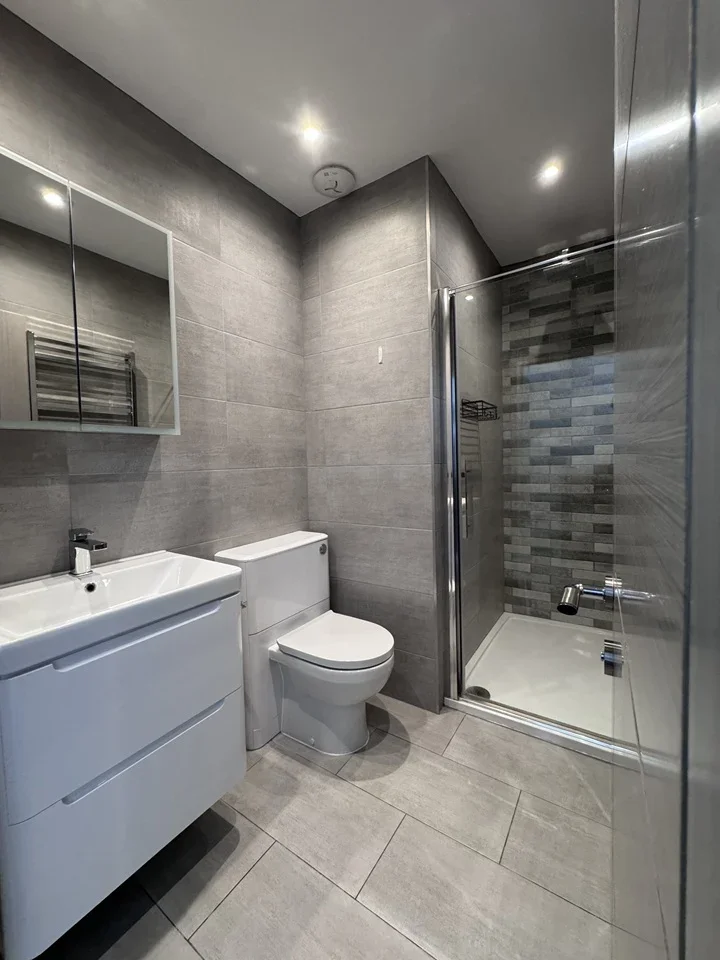 Flat Fernhead Road in City of Westminster