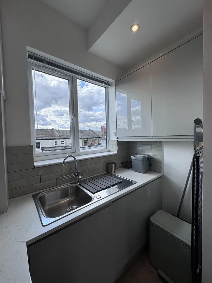 Flat Fernhead Road in City of Westminster