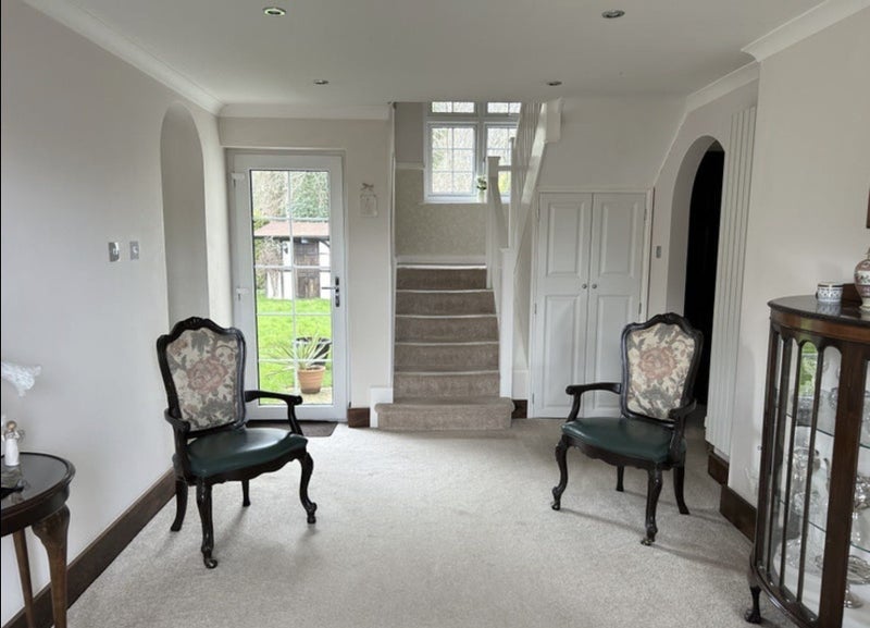 Room Balcombe Road in Crawley