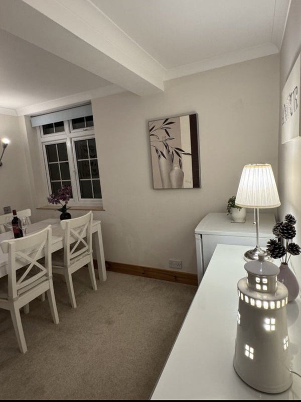 Room Balcombe Road in Crawley