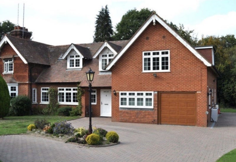 Room Balcombe Road in Crawley